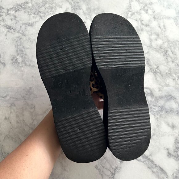 Expressions 90's Y2K Leopard Slide Sandals - Picture 4 of 10